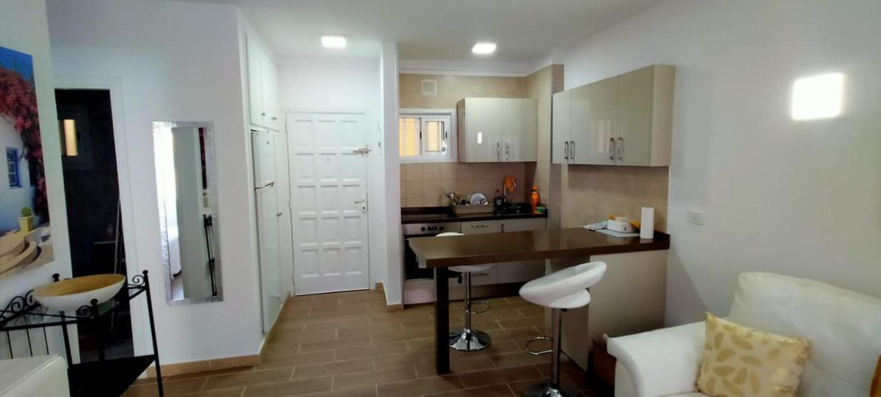 Appartamento Bonito Con Piscina En Frente Del Mar *